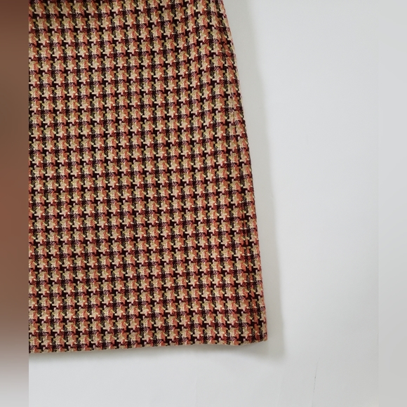 LOFT Textured Tweed Shift Skirt - Picture 3 of 8